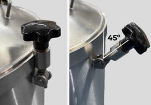 Puerta depósito especial maneta 45º Laveggi D2